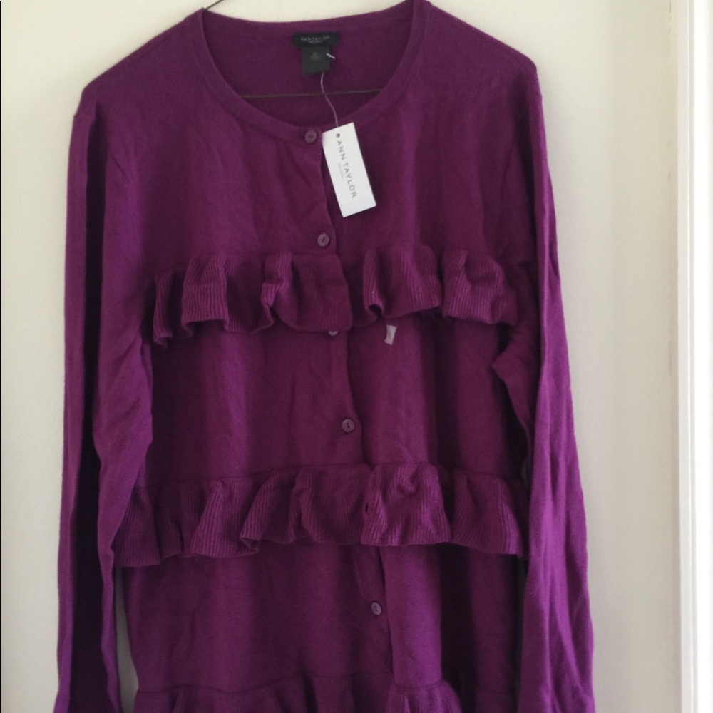 Ann Taylor  open front Ruffle Cardigan